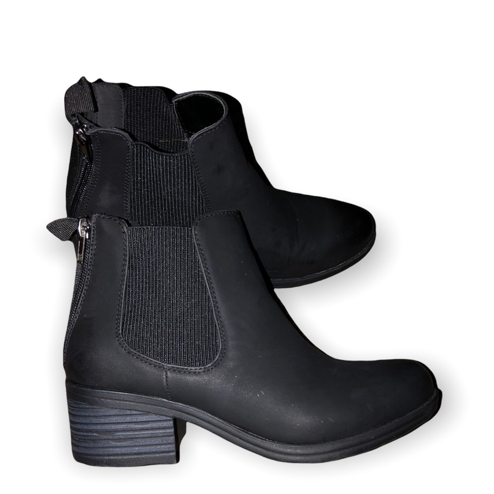 Pierre Dumas Gossip-1 Chelsea Ankle Bootie *NEW* - size 7.5